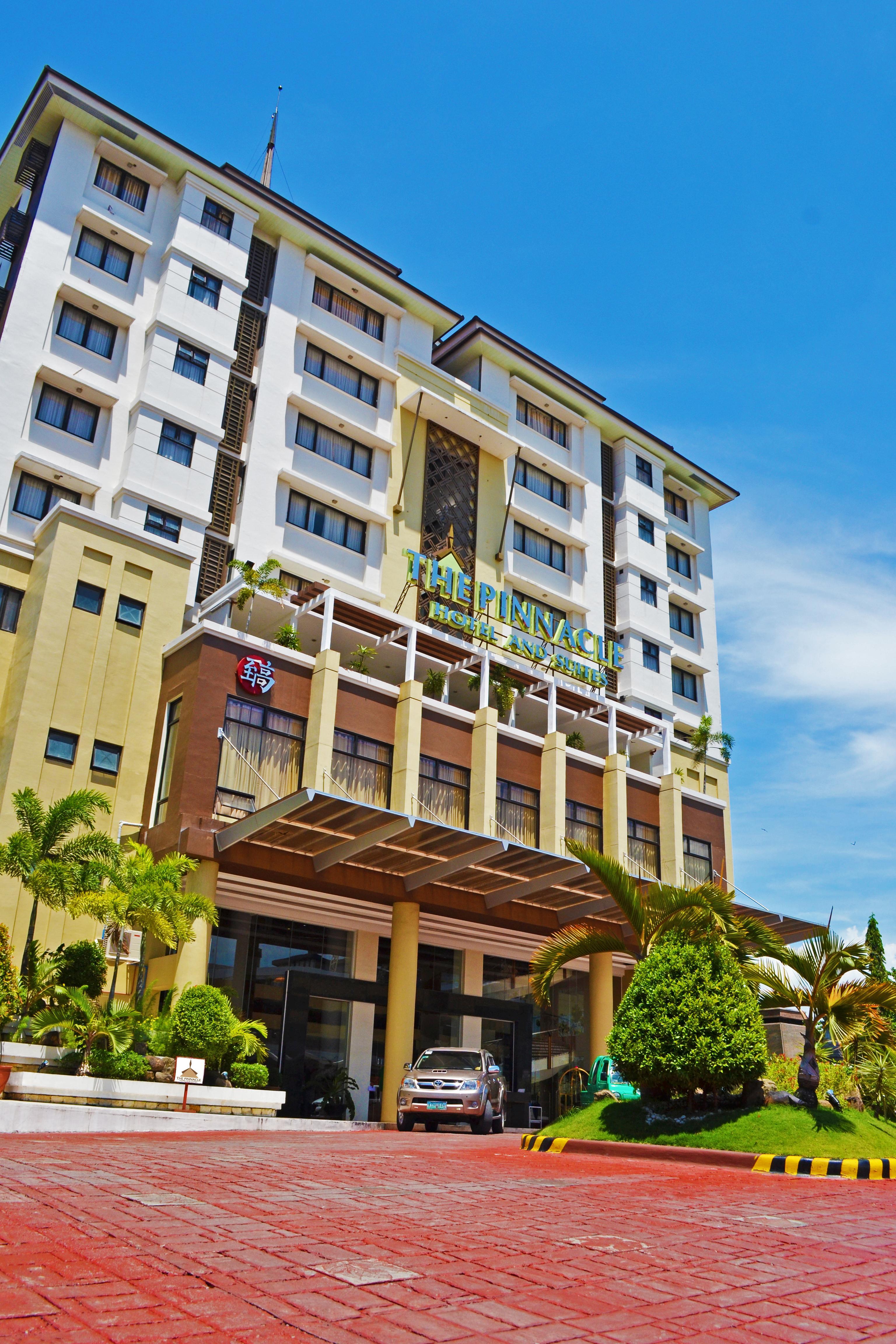 The Pinnacle Hotel And Suites Davao Zewnętrze zdjęcie