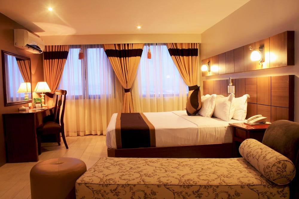 The Pinnacle Hotel And Suites Davao Zewnętrze zdjęcie