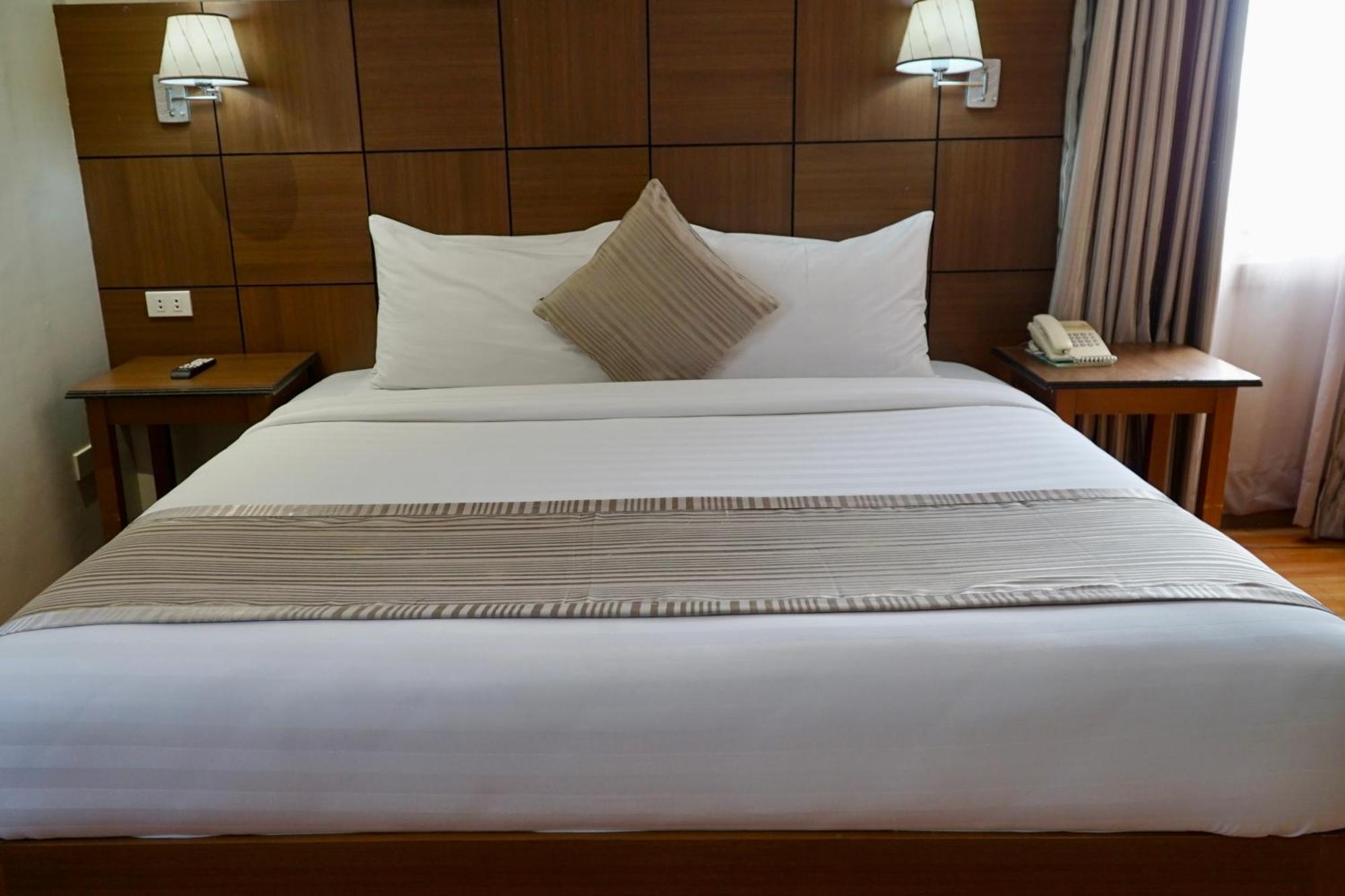 The Pinnacle Hotel And Suites Davao Zewnętrze zdjęcie
