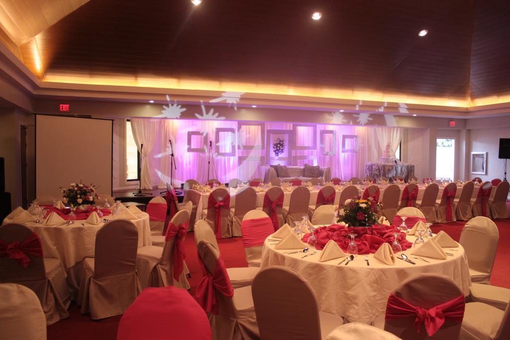 The Pinnacle Hotel And Suites Davao Zewnętrze zdjęcie