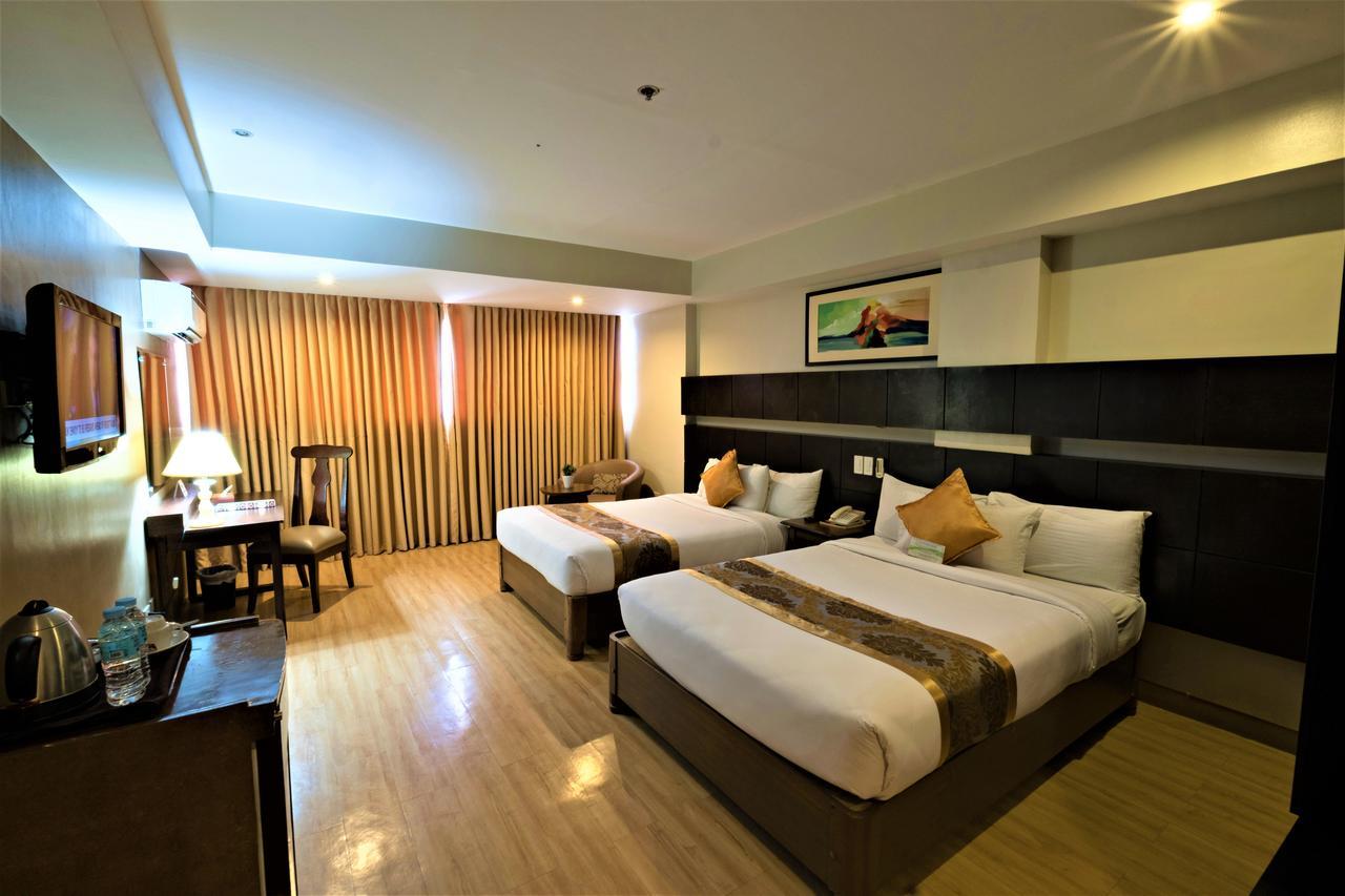 The Pinnacle Hotel And Suites Davao Zewnętrze zdjęcie